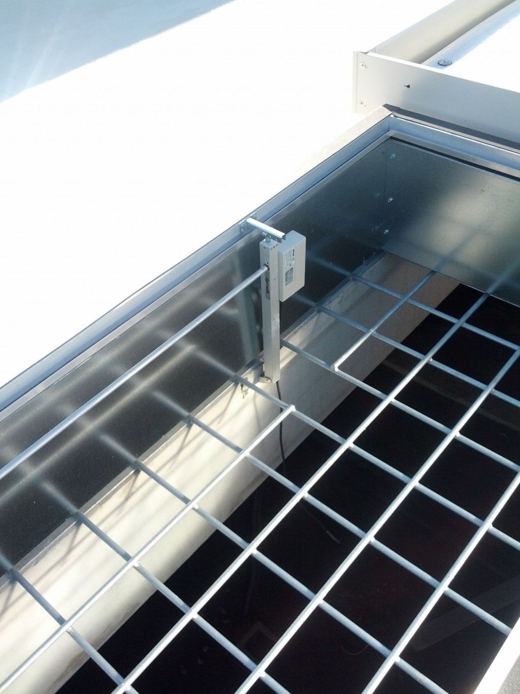 Moroni coperture lucernari, efc e serrementi per coperture Sistema antintrusione per lucernari