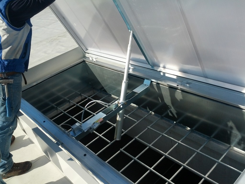 Moroni coperture lucernari, efc e serrementi per coperture Sistema antintrusione per lucernari